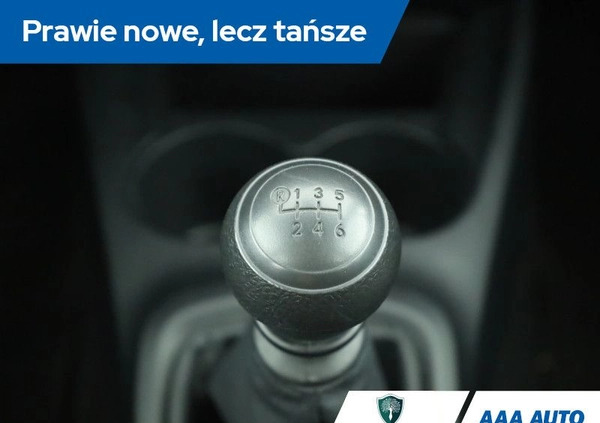 Toyota Yaris cena 50000 przebieg: 55005, rok produkcji 2019 z Borek Wielkopolski małe 211